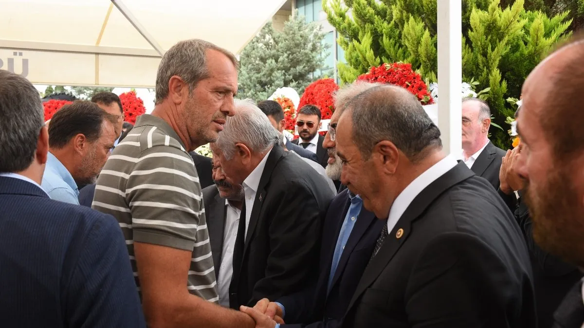 MHP Genel Başkan Yardımcısı Feti Yıldız’ın eşi son yolculuğuna uğurlandı