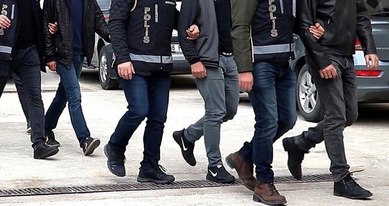 İstanbul merkezli 7 ilde FETÖ operasyonu: 12 gözaltı