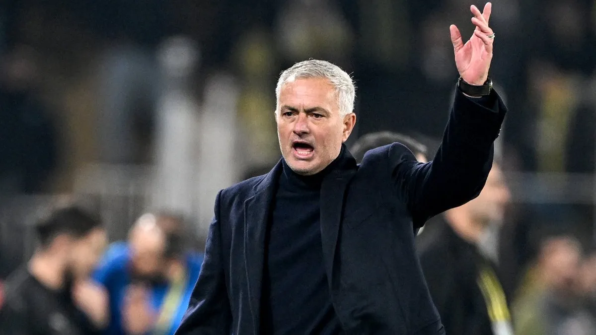Son dakika haberleri: Fenerbahçe’de 6 futbolcu ile yollar ayrılıyor! Mourinho biletlerini kesti…