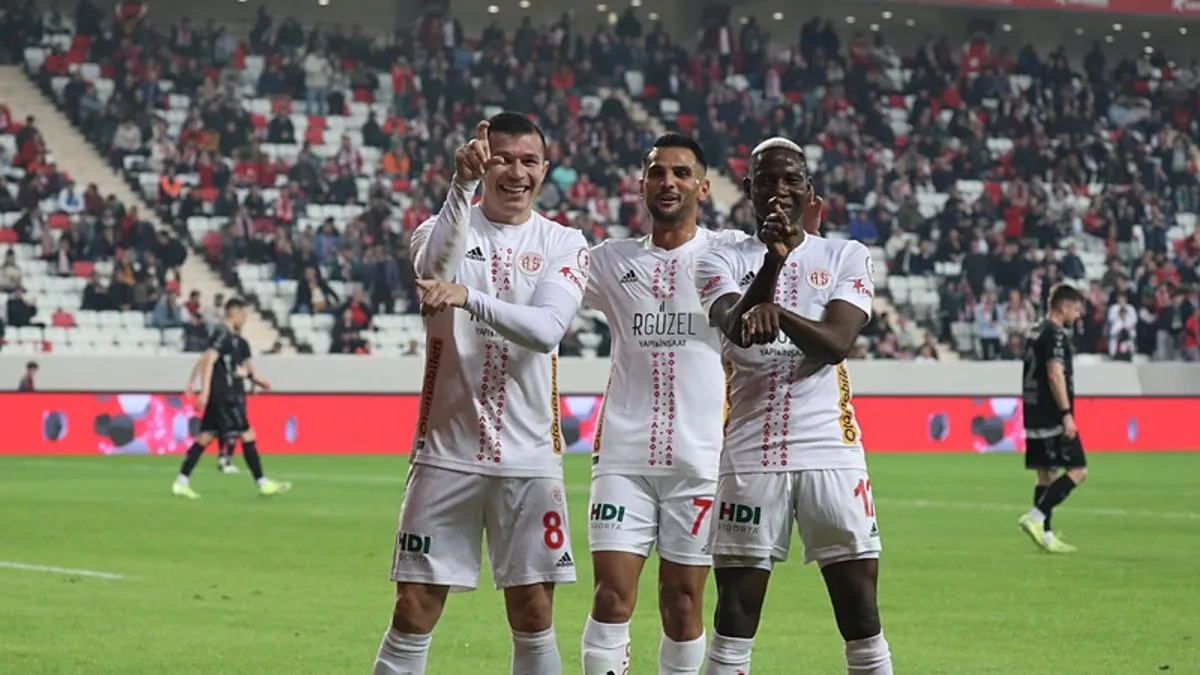ZİRAAT TÜRKİYE KUPASI: Antalyaspor, Kocaelispor’u yenerek kupaya galibiyetle başladı!