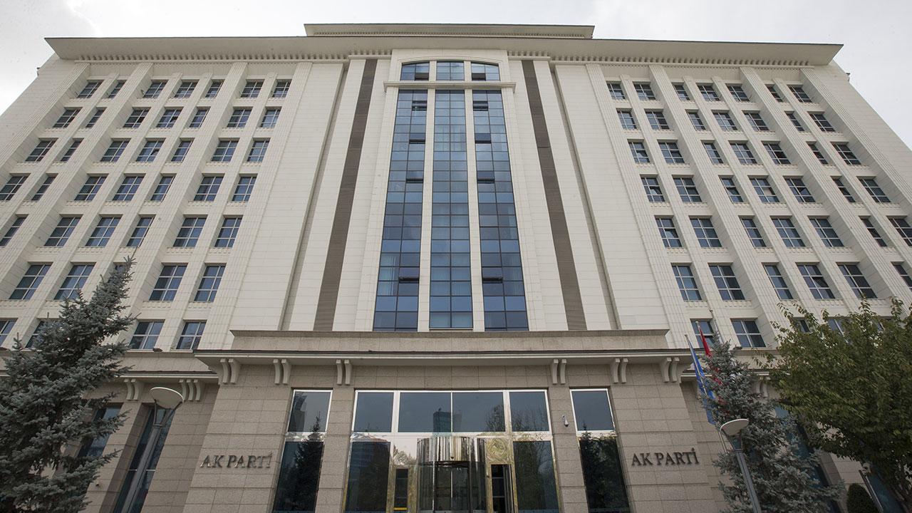 AK Parti’den 4. Yargı Reformu Strateji Belgesi’nin “ilk yargı paketi” için çalışma