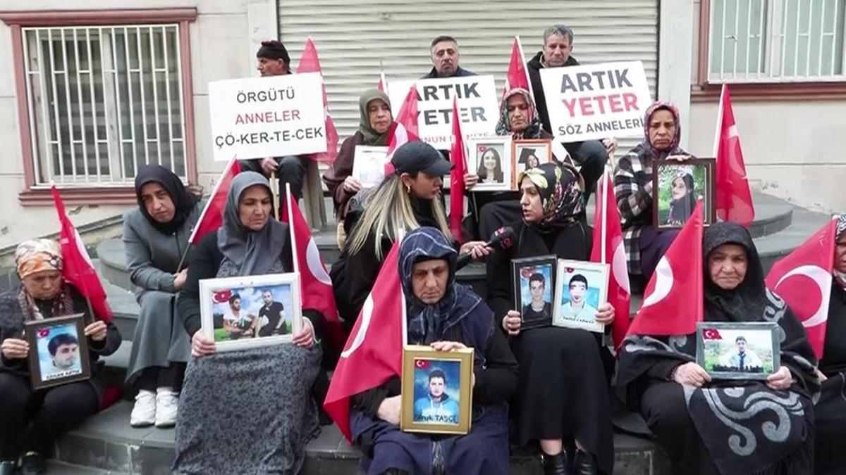Evlat nöbeti tutan anneler İmralı’dan gelen çağrıyı nasıl karşıladı?