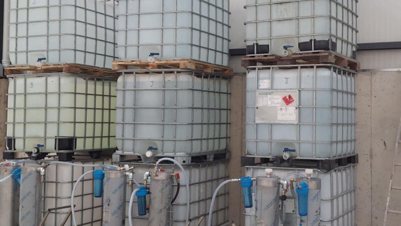 Kocaeli’de 12 ton etil alkol ele geçirildi, 9 kişi gözaltında